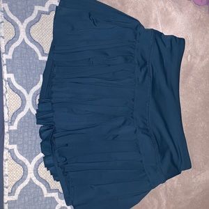 Goldhinge tennis skirt